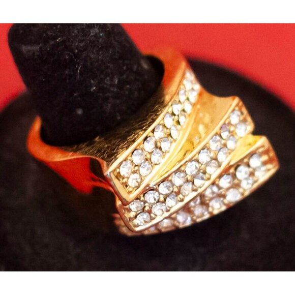 Vintage Geometric Rhinestones Gold Tone Mid Century Ring - F40 - Picture 2 of 3